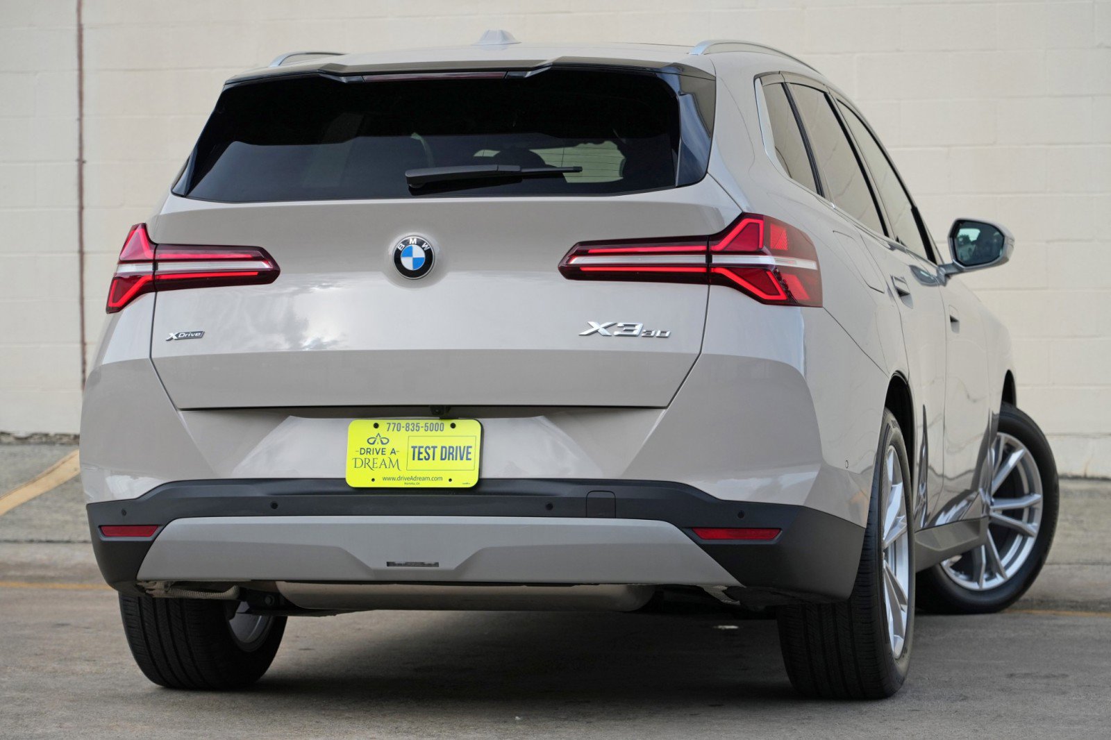 Used 2025 BMW X3 xDrive30i w/ Convenience Package AWD/4WD image 5