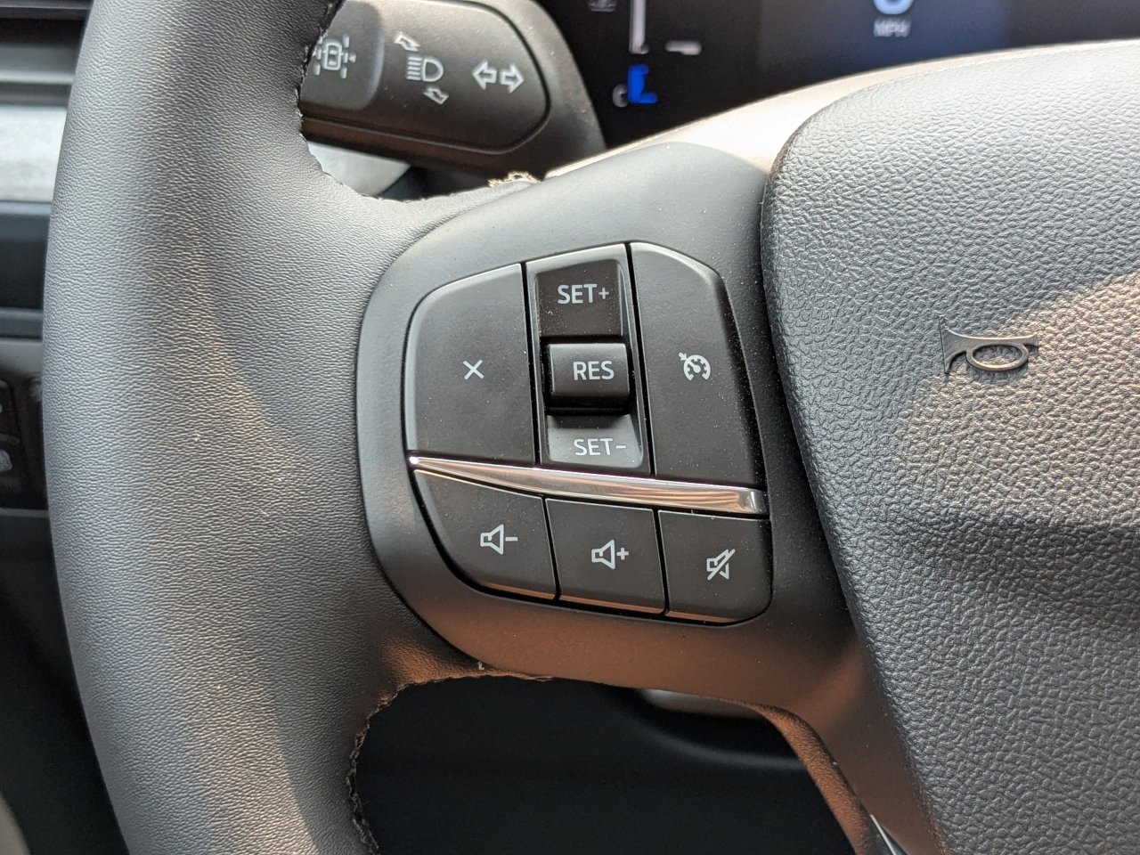 New 2025 Ford Maverick XLT w/ XLT Luxury Package image 28