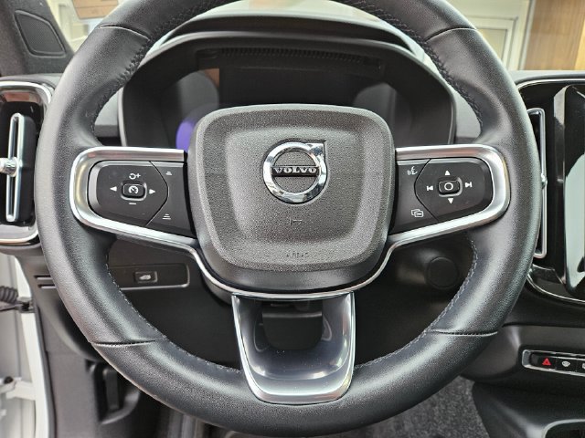 Certified 2023 Volvo C40 P8 Recharge Ultimate AWD/4WD image 23