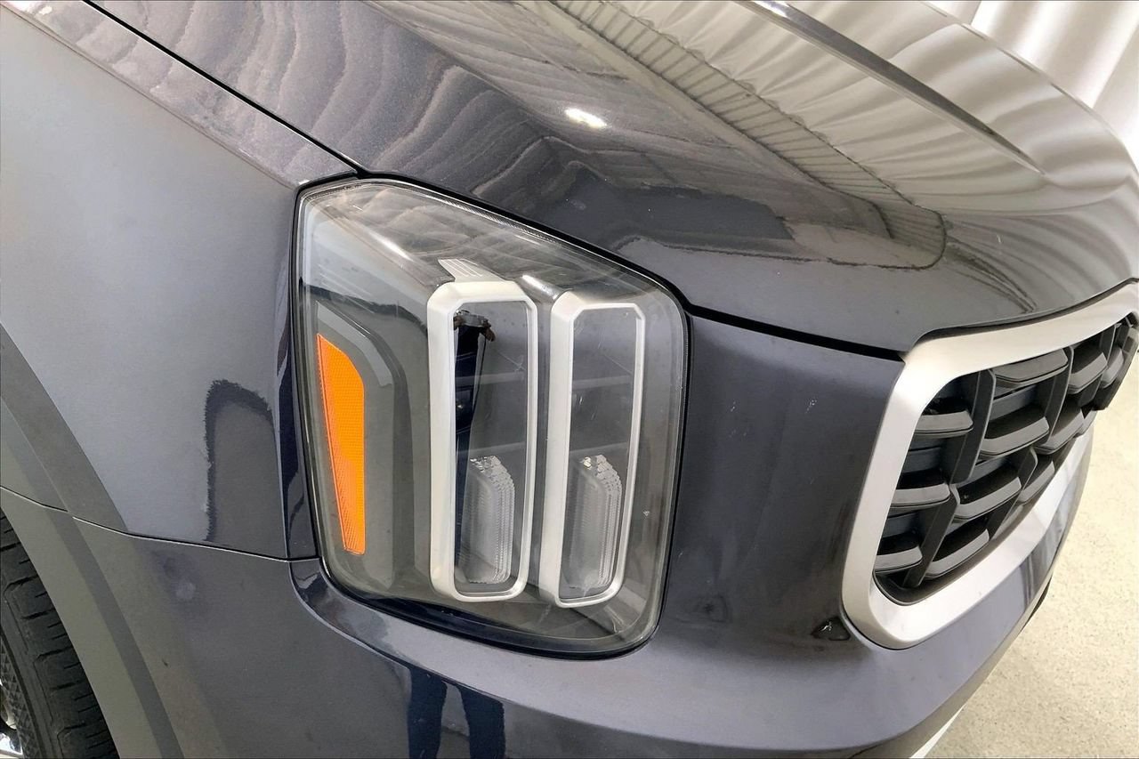Used 2025 Kia Telluride S FWD image 12