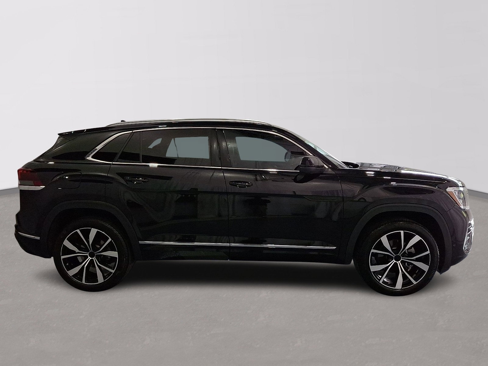 Used 2024 Volkswagen Atlas Cross Sport SEL Premium R-Line AWD/4WD image 5