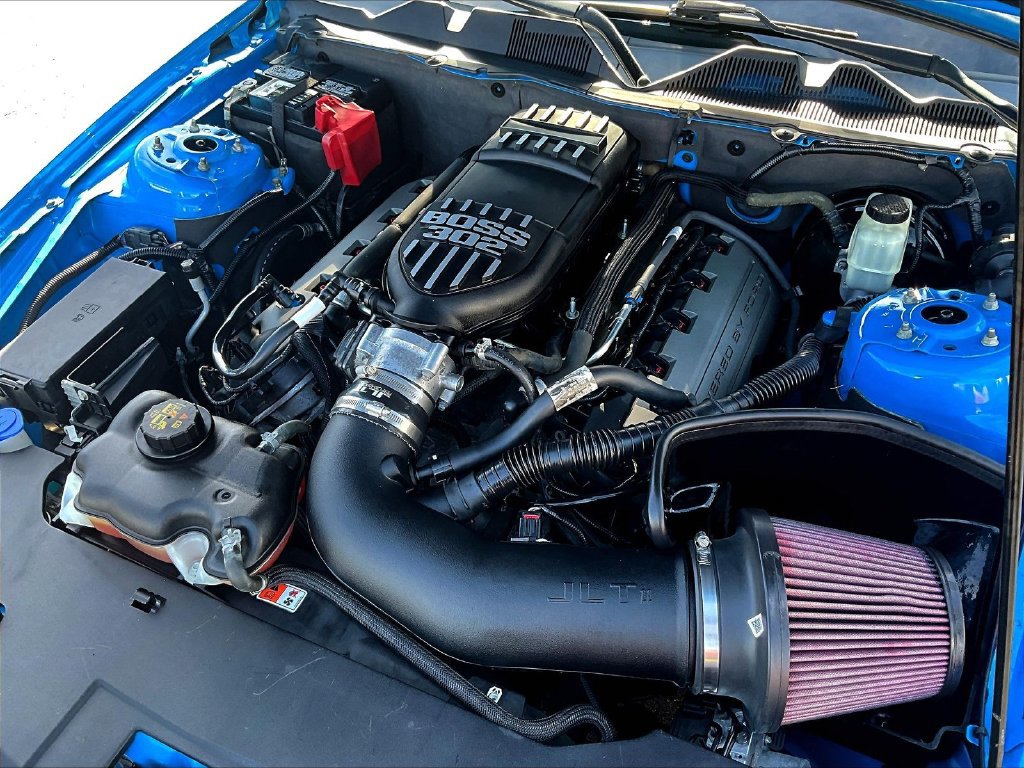 Used 2014 Ford Mustang GT w/ Equipment Group 301A RWD image 28