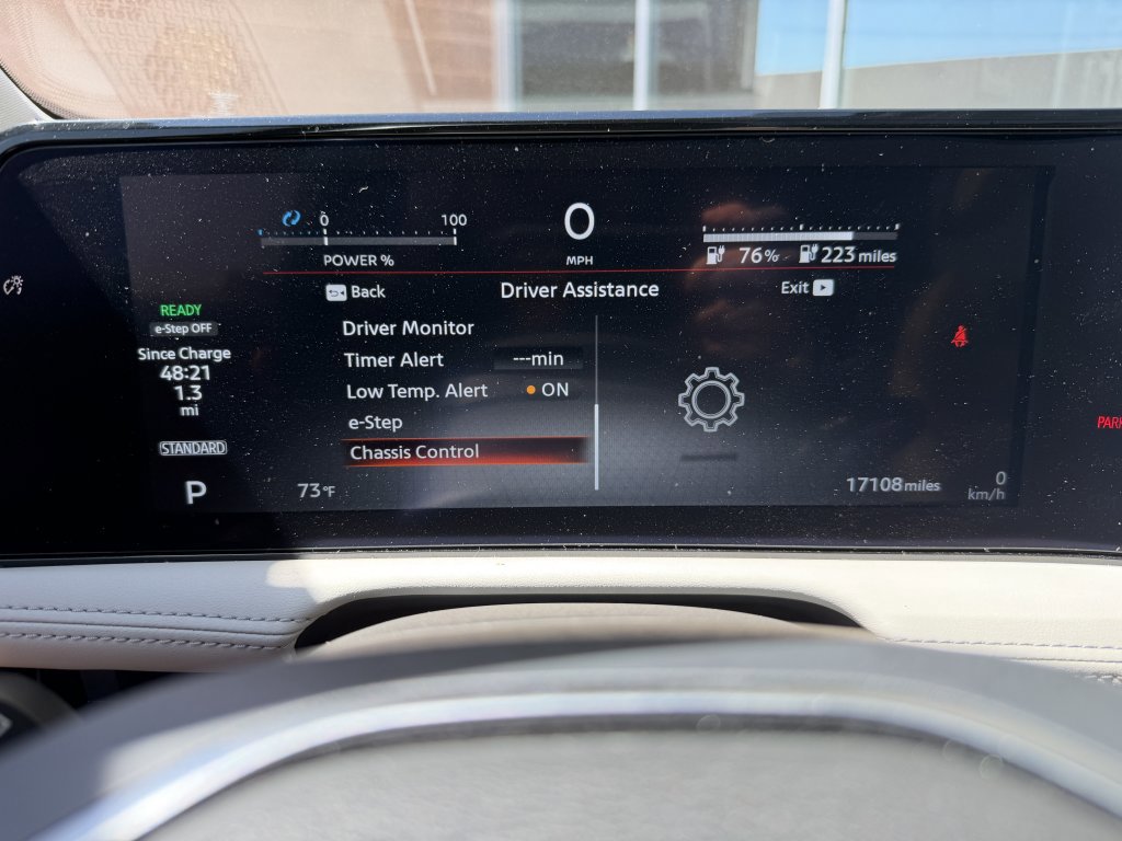 Used 2024 Nissan Ariya FWD image 23