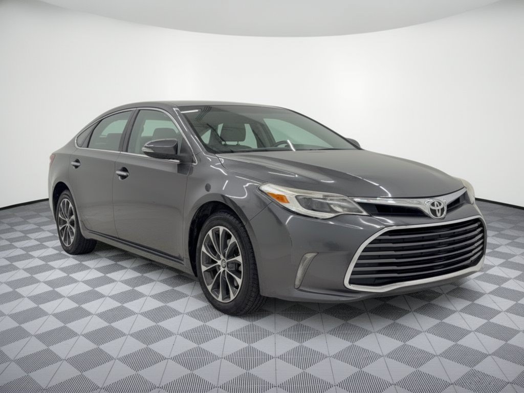 Used 2016 Toyota Avalon XLE FWD image 7