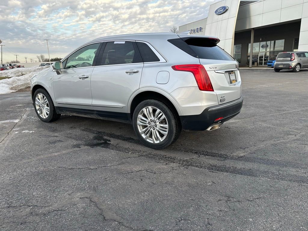 Used 2019 Cadillac XT5 Premium Luxury image 3