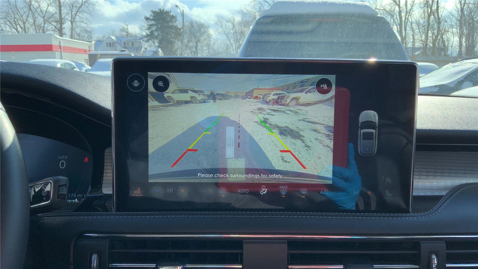 Used 2023 Lincoln Corsair AWD w/ Towing Package image 33