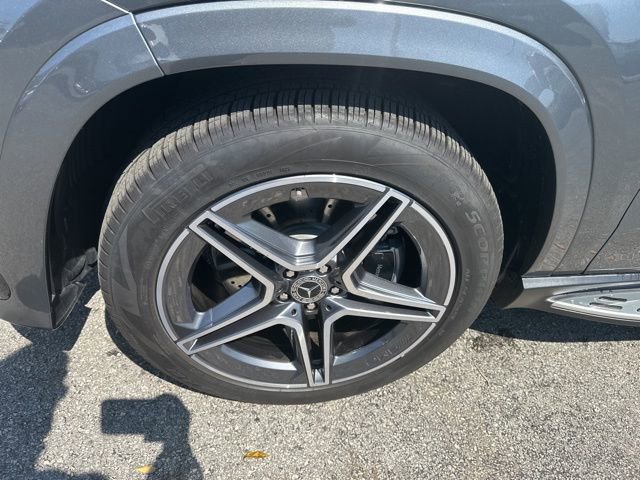 Certified 2026 Mercedes-Benz GLS 450 4MATIC image 11