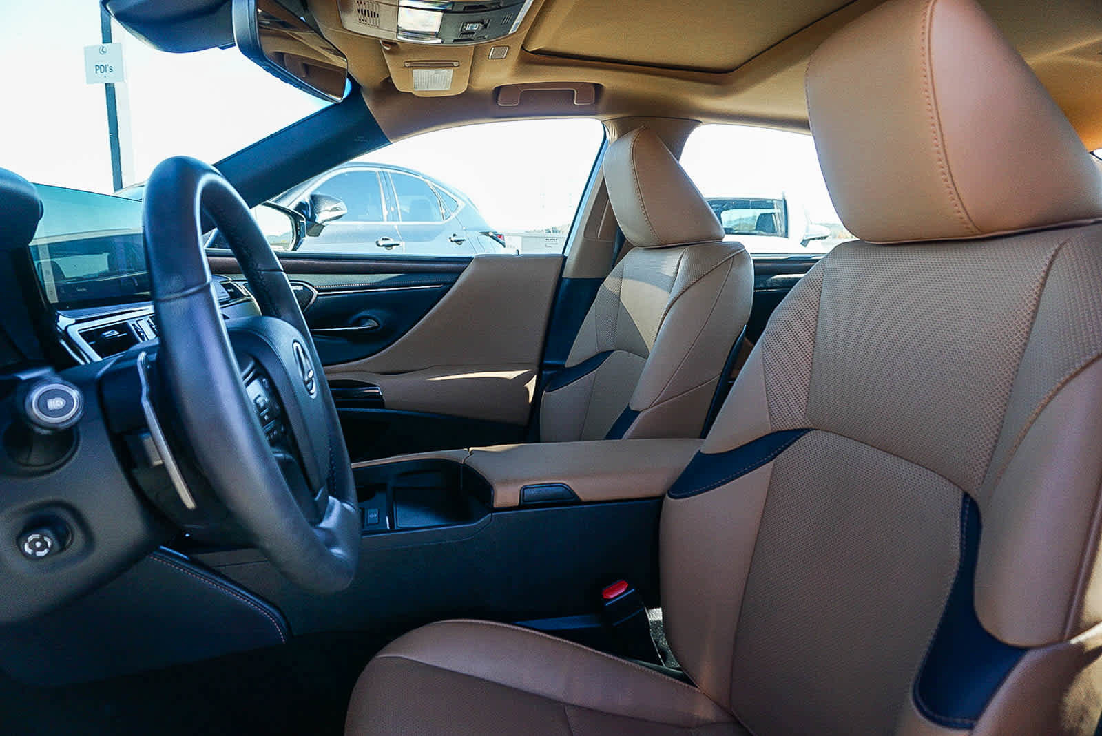 Certified 2023 Lexus ES 350 w/ Premium Package image 16