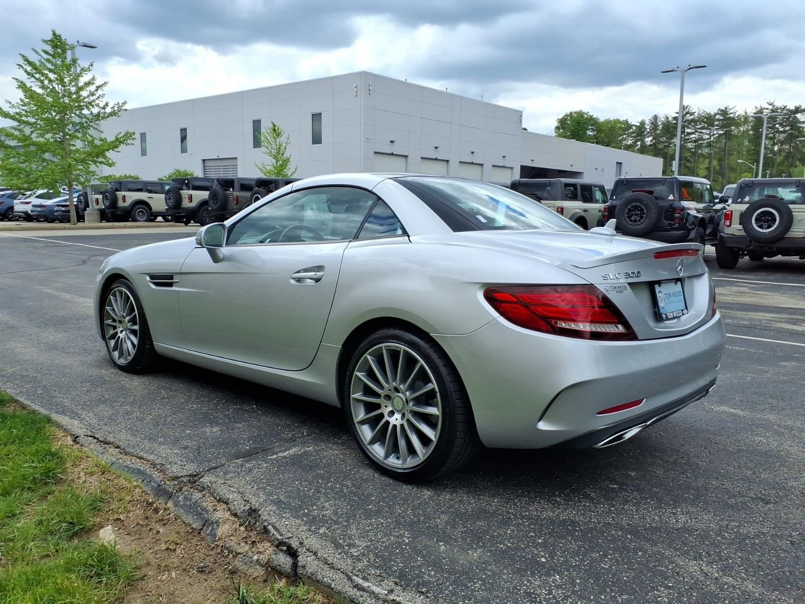 Used 2017 Mercedes-Benz SLC 300 image 7