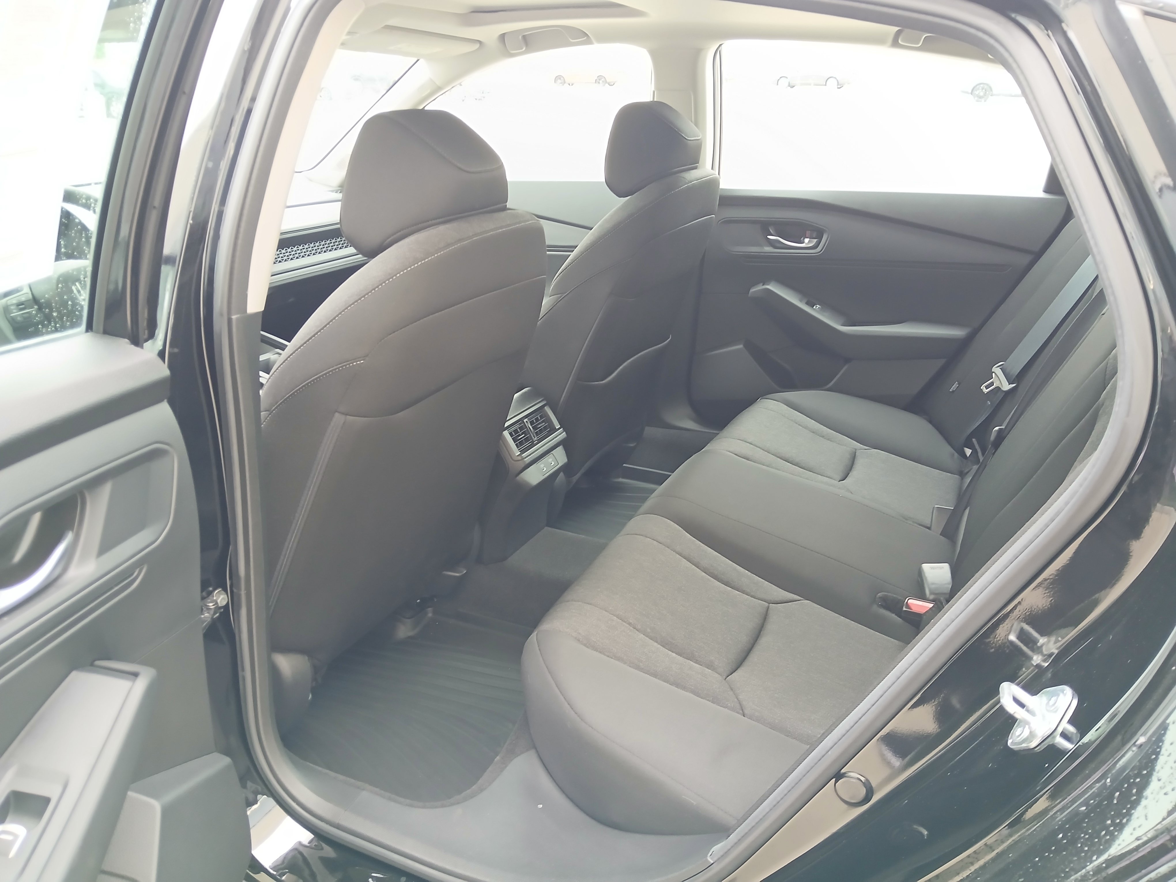 Used 2025 Honda Accord SE image 9