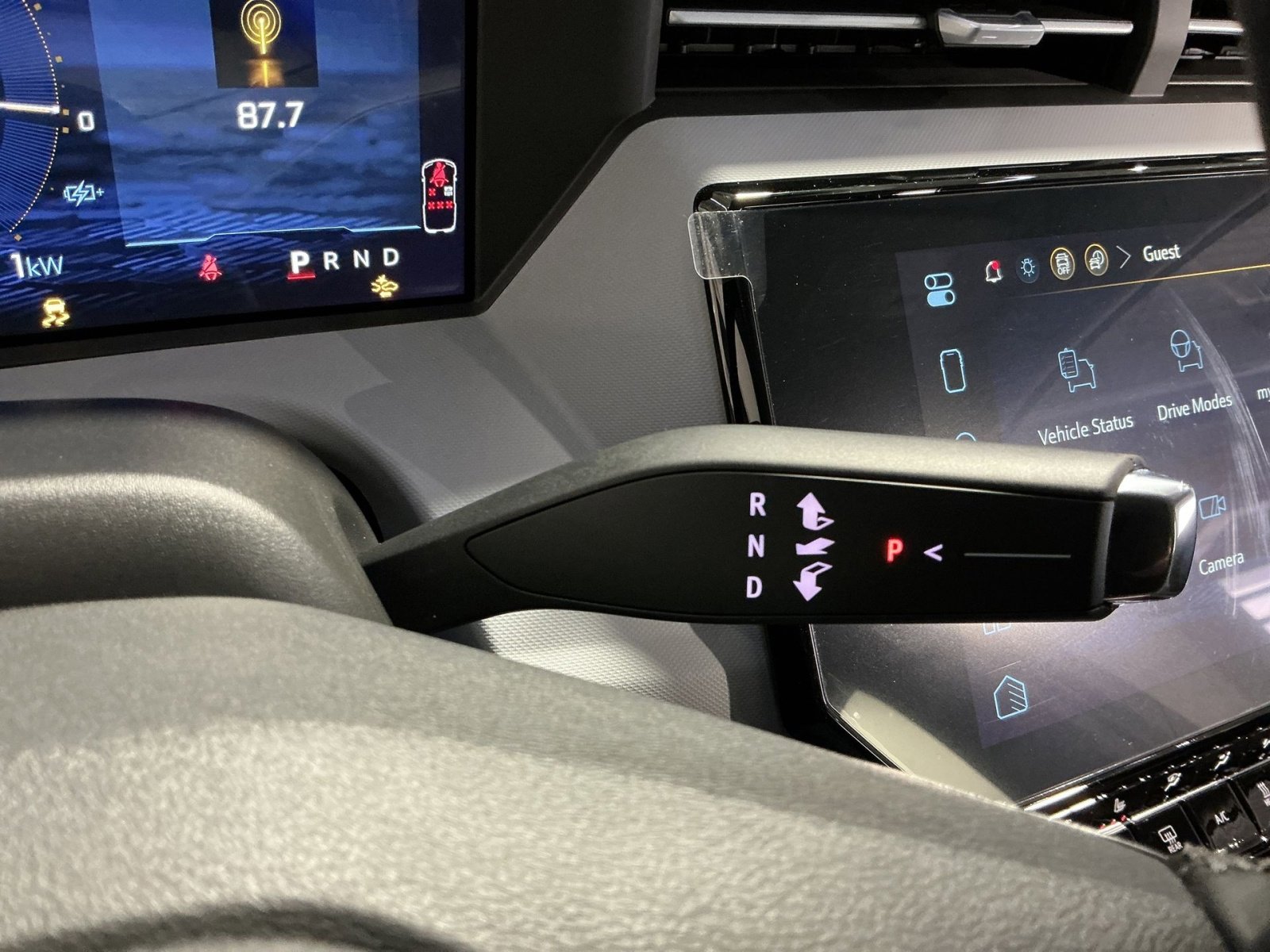 New 2027 Chevrolet Bolt RS w/ Technology Package image 30