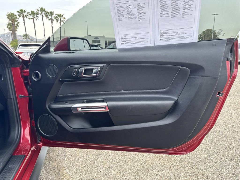 Used 2021 Ford Mustang Convertible w/ Equipment Group 101A image 27