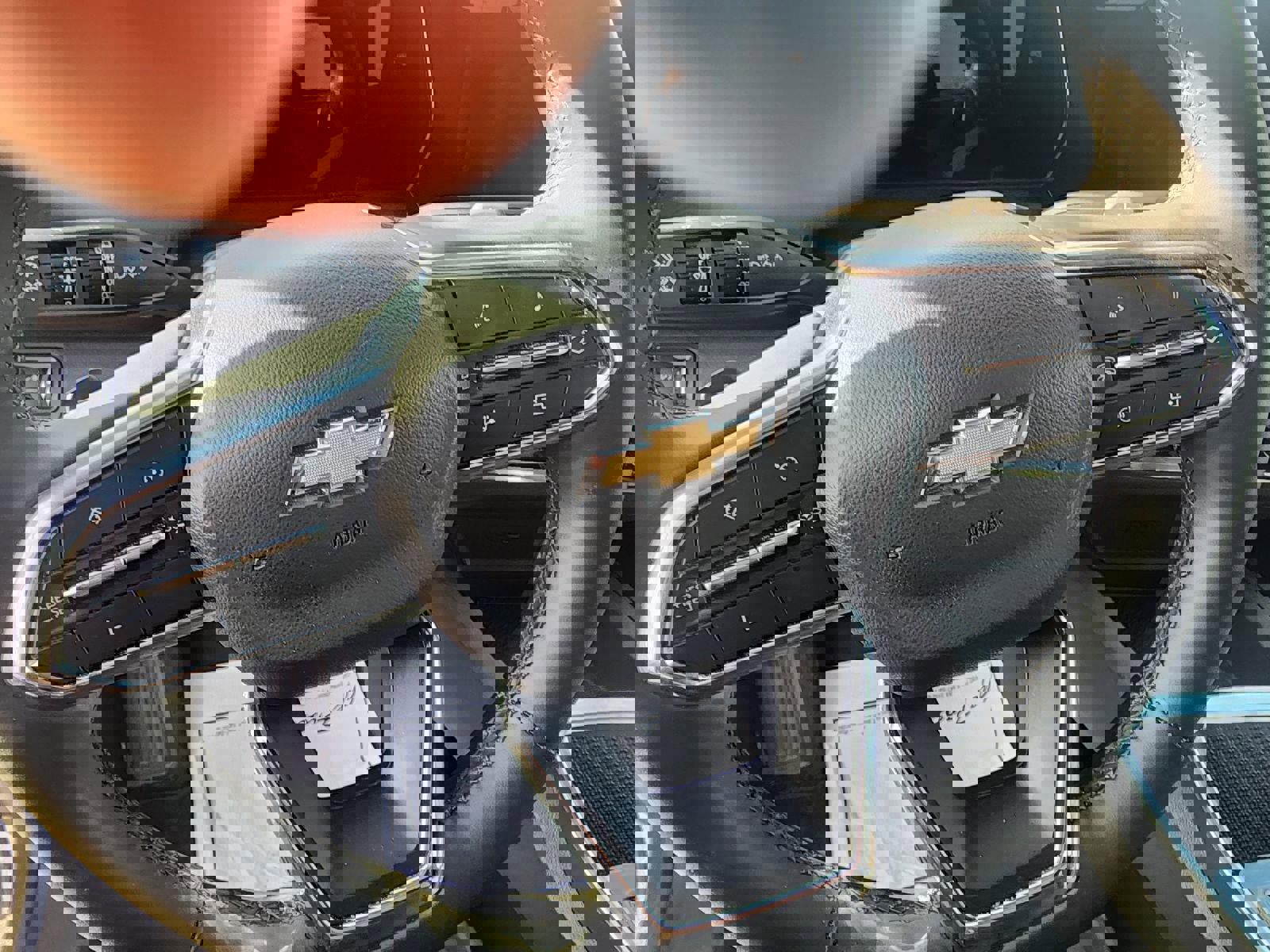 Used 2025 Chevrolet Equinox LT image 19