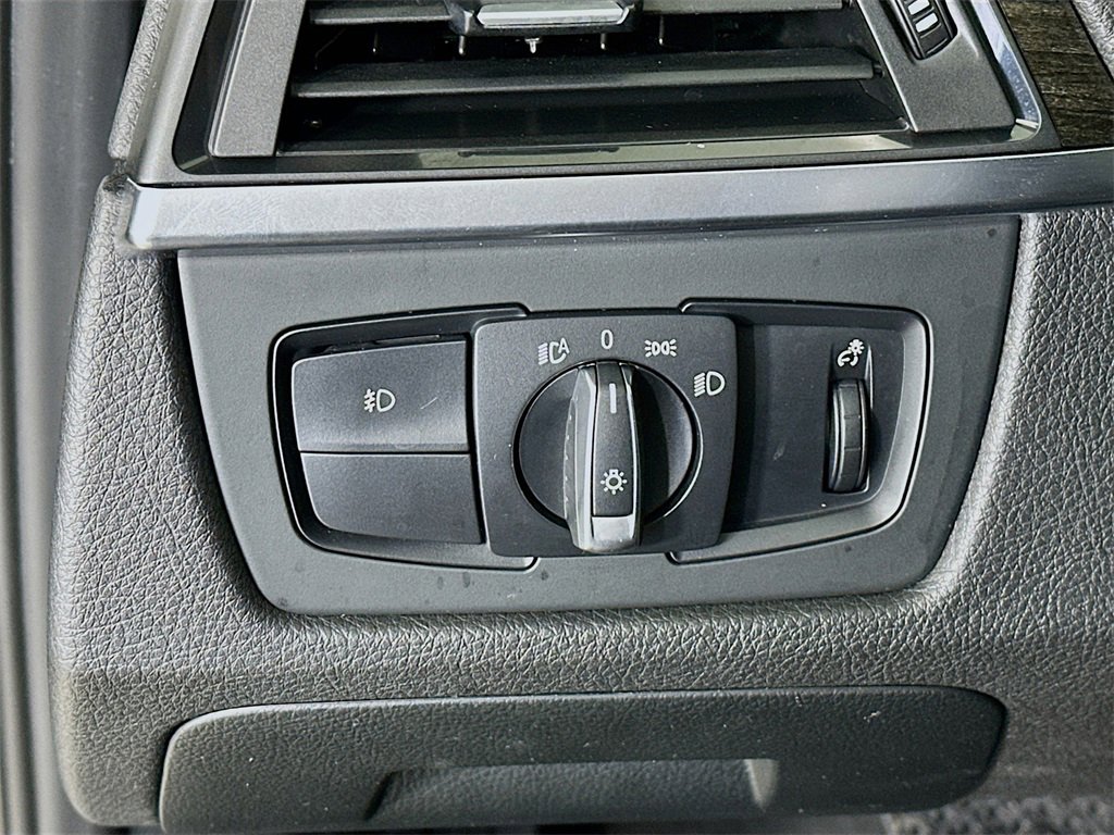 Used 2015 BMW 328i xDrive Sedan image 14