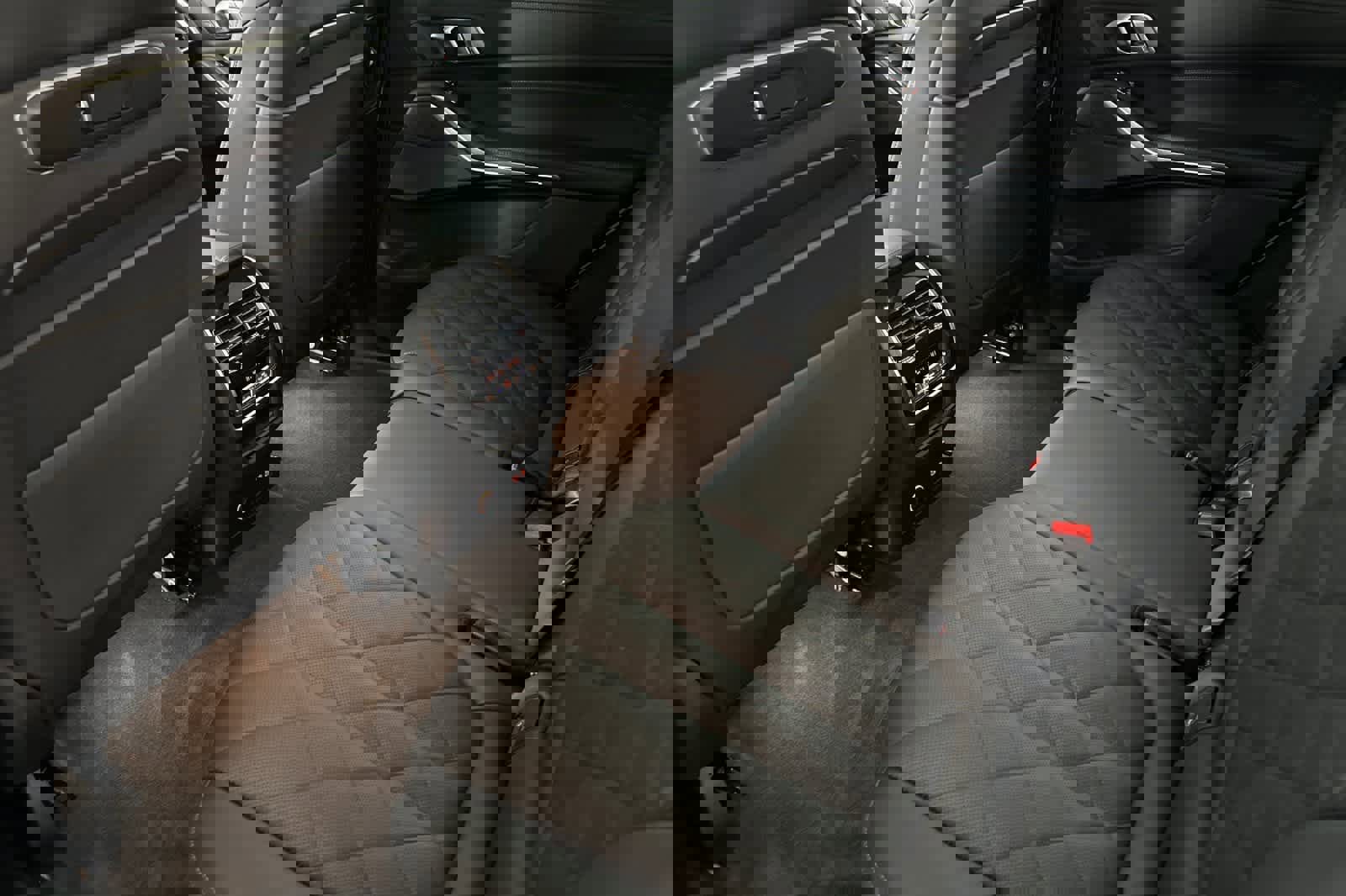 Used 2026 BMW X7 xDrive40i image 4