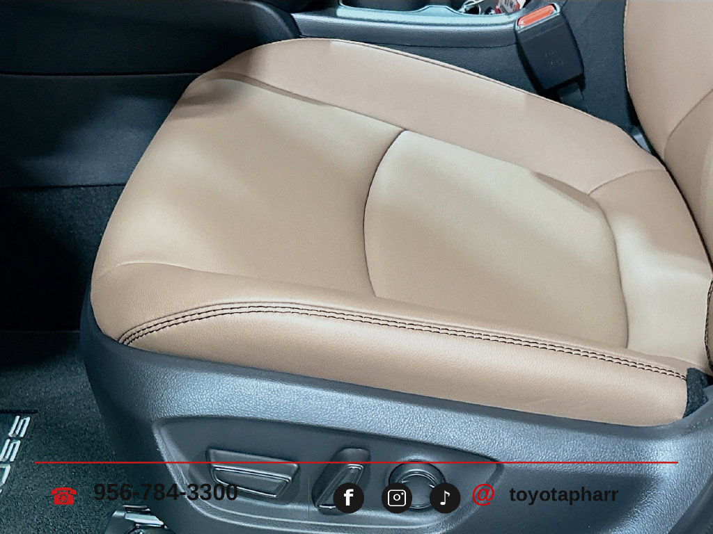 New 2026 Toyota Corolla Cross XLE w/ Convenience Package FWD image 18