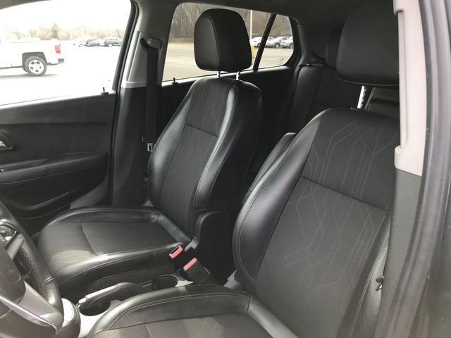 Used 2018 Chevrolet Trax LT w/ Sun & Sound Package image 9