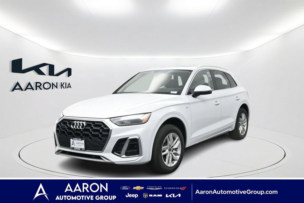 Used 2023 Audi Q5 2.0T Premium w/ Convenience Package AWD/4WD image 1