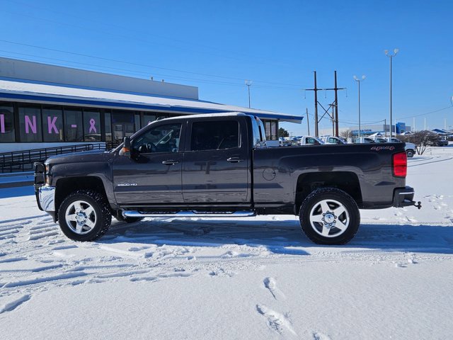 Used 2015 Chevrolet Silverado 2500 LT w/ LT Convenience Package image 8