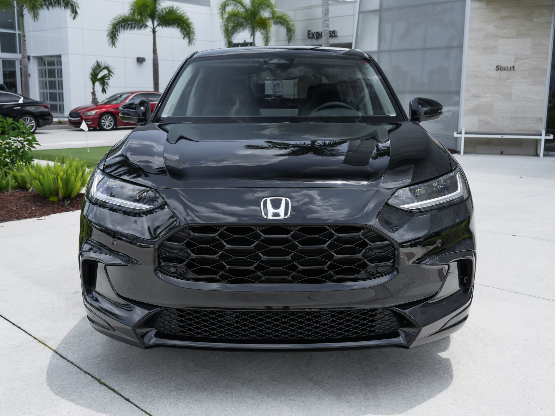 Used 2024 Honda HR-V EX-L image 4