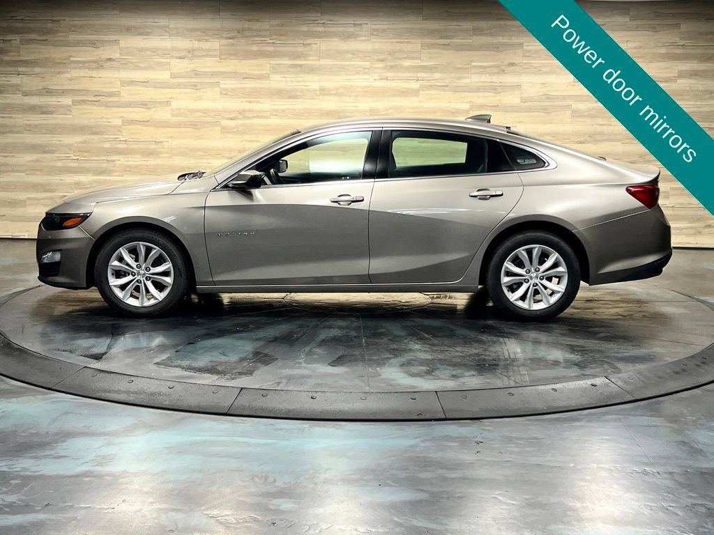 Used 2025 Chevrolet Malibu LT FWD image 11