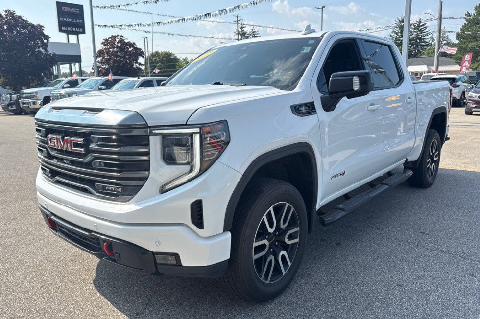 Used 2023 GMC Sierra 1500 AT4 w/ AT4 Premium Package
