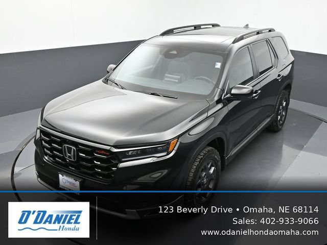 Used 2025 Honda Pilot TrailSport image 21