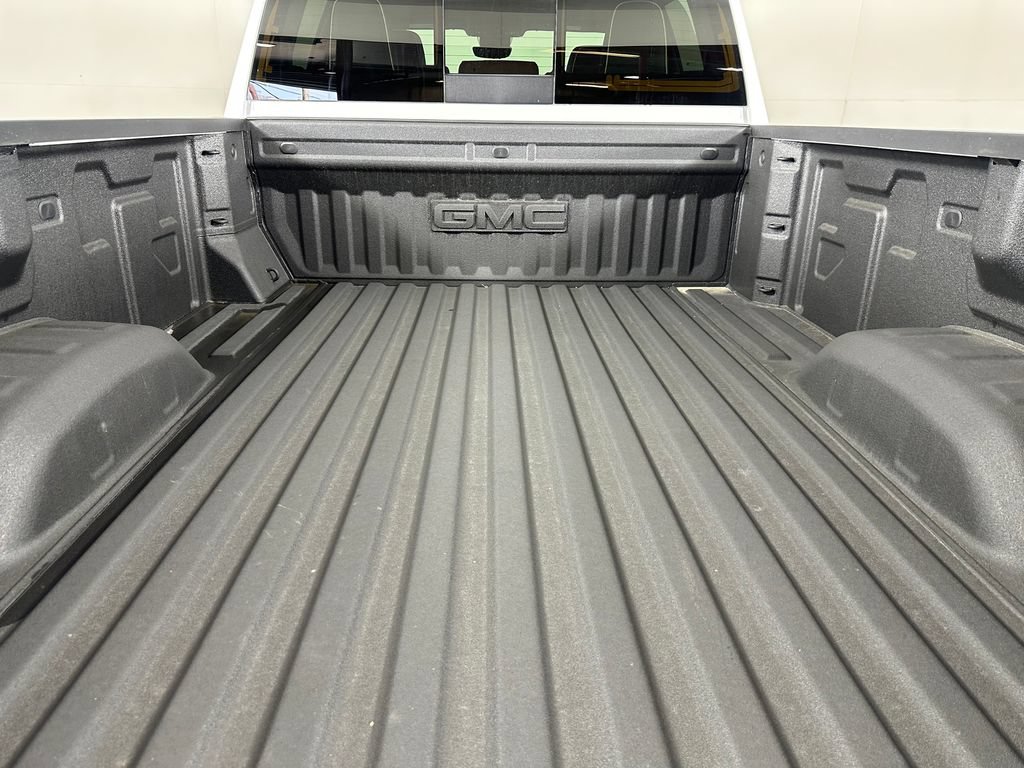 Used 2025 GMC Sierra 3500 Denali Ultimate w/ LPO, GMC Protection Package AWD/4WD image 30