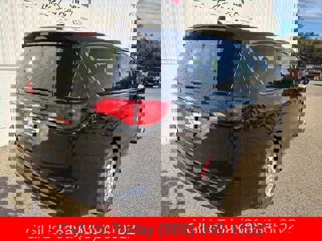 New 2026 Chrysler Voyager LX image 9