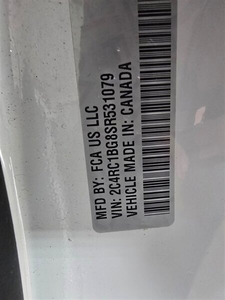 Used 2025 Chrysler Pacifica Select FWD image 40