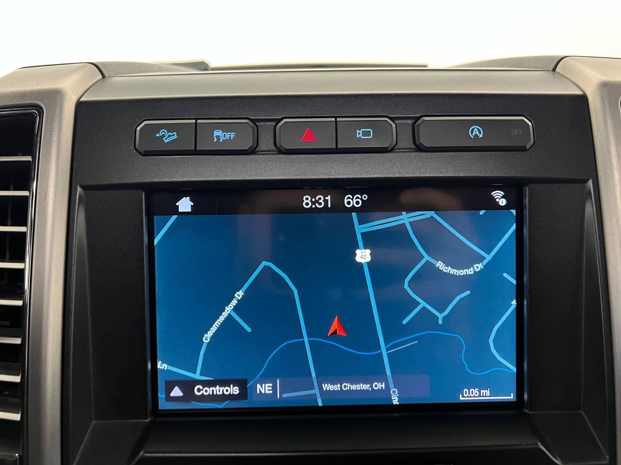 Used 2018 Ford F150 Platinum w/ Equipment Group 701A Luxury AWD/4WD image 19