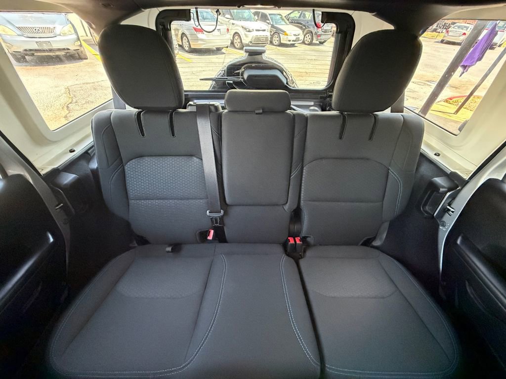 Used 2021 Jeep Wrangler Unlimited Rubicon 4xe image 35