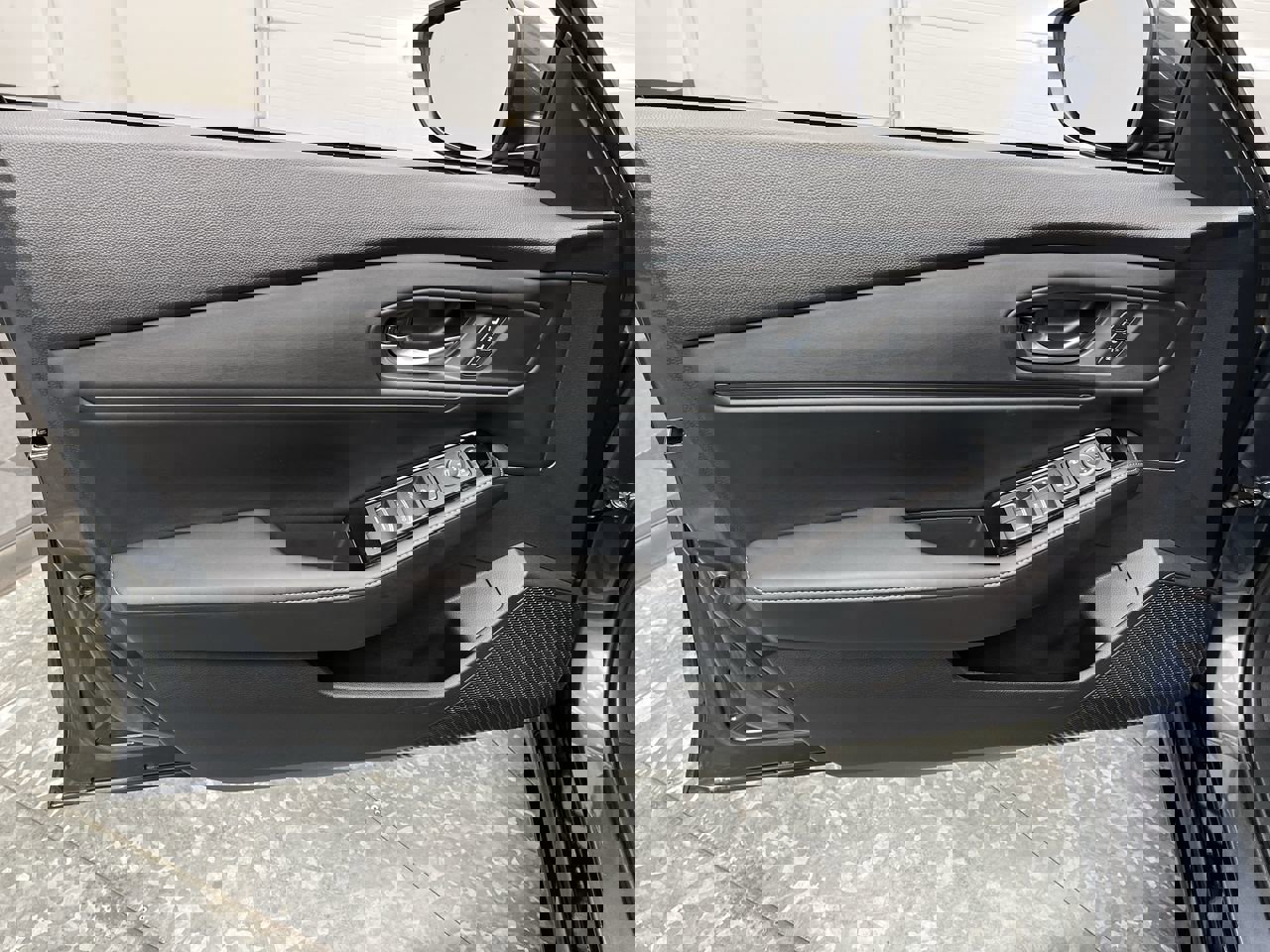 Used 2024 Honda Accord Touring image 8