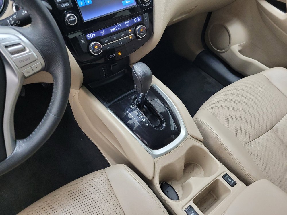 Used 2016 Nissan Rogue SL AWD/4WD image 26