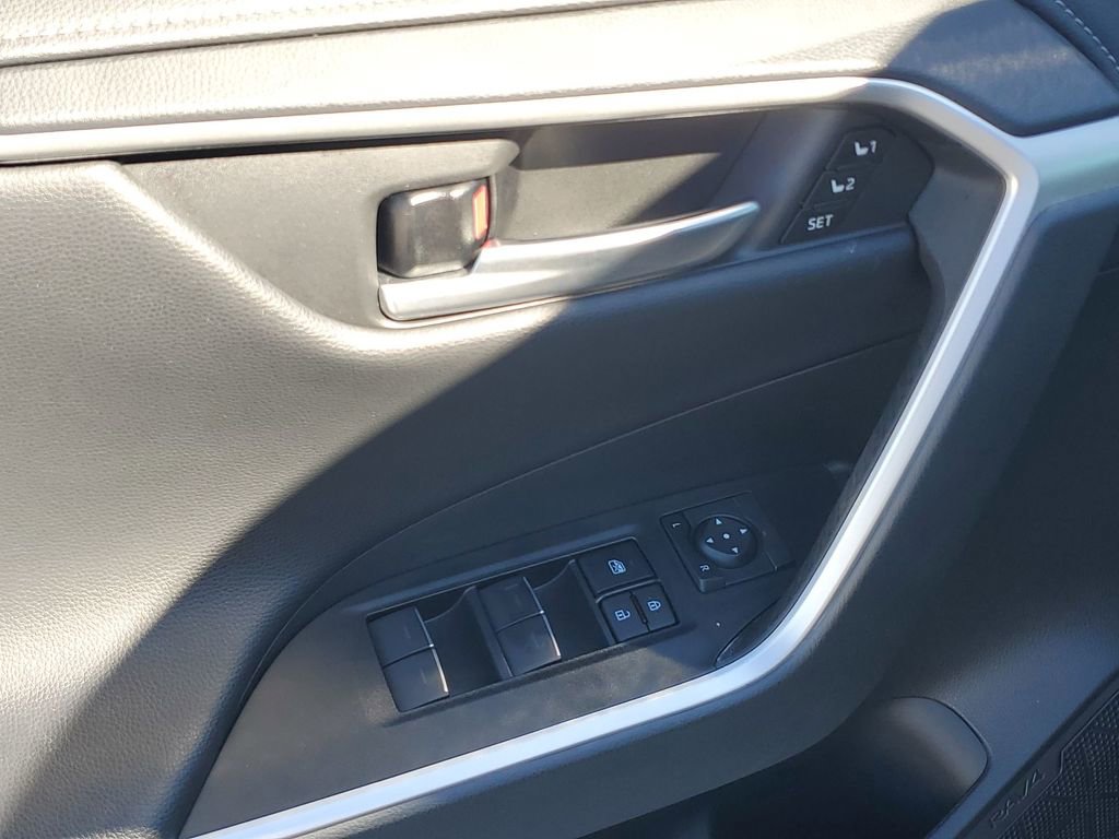 Used 2024 Toyota RAV4 Limited image 46