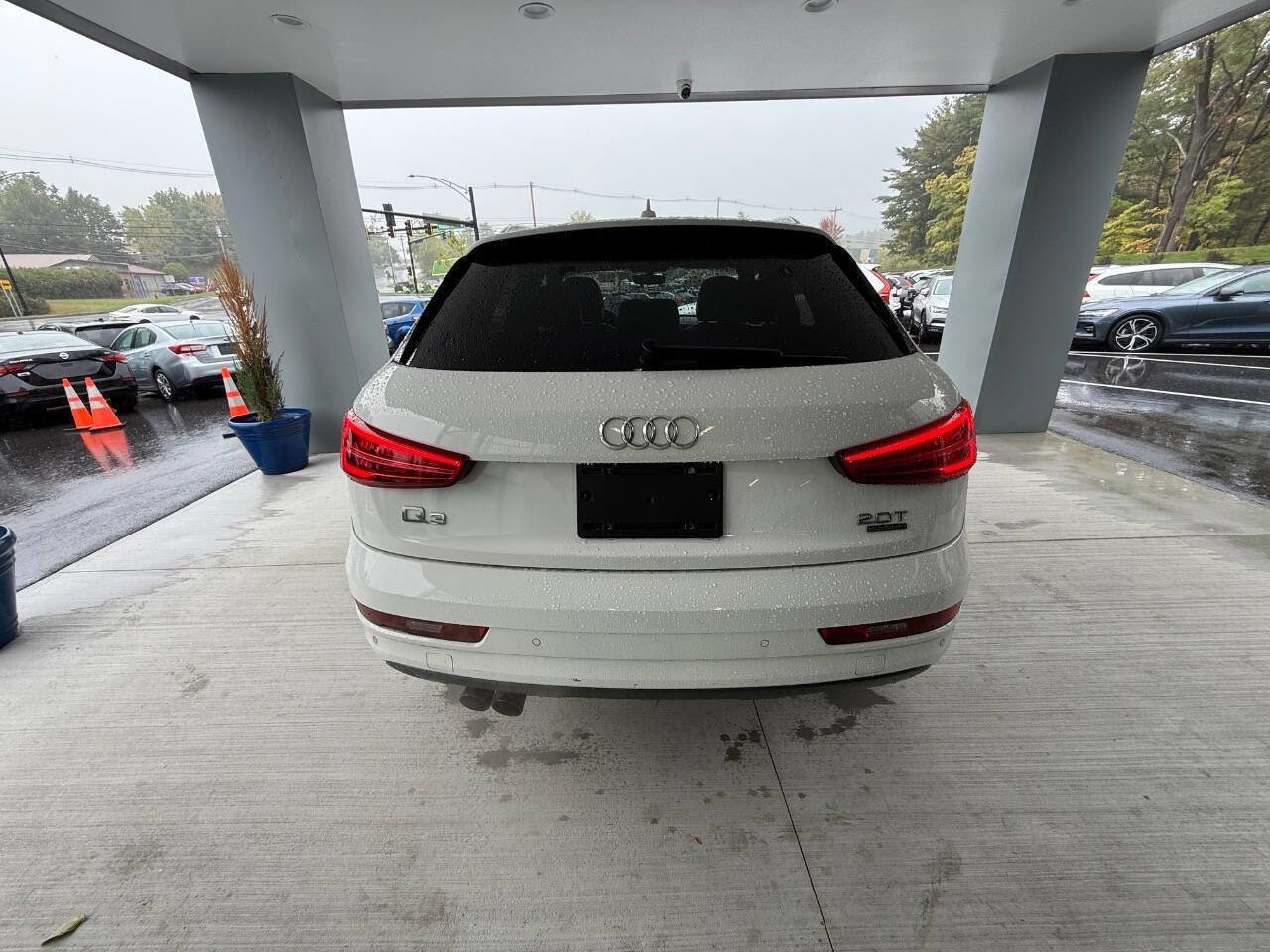 Used 2018 Audi Q3 2.0T Premium w/ Convenience Package image 6