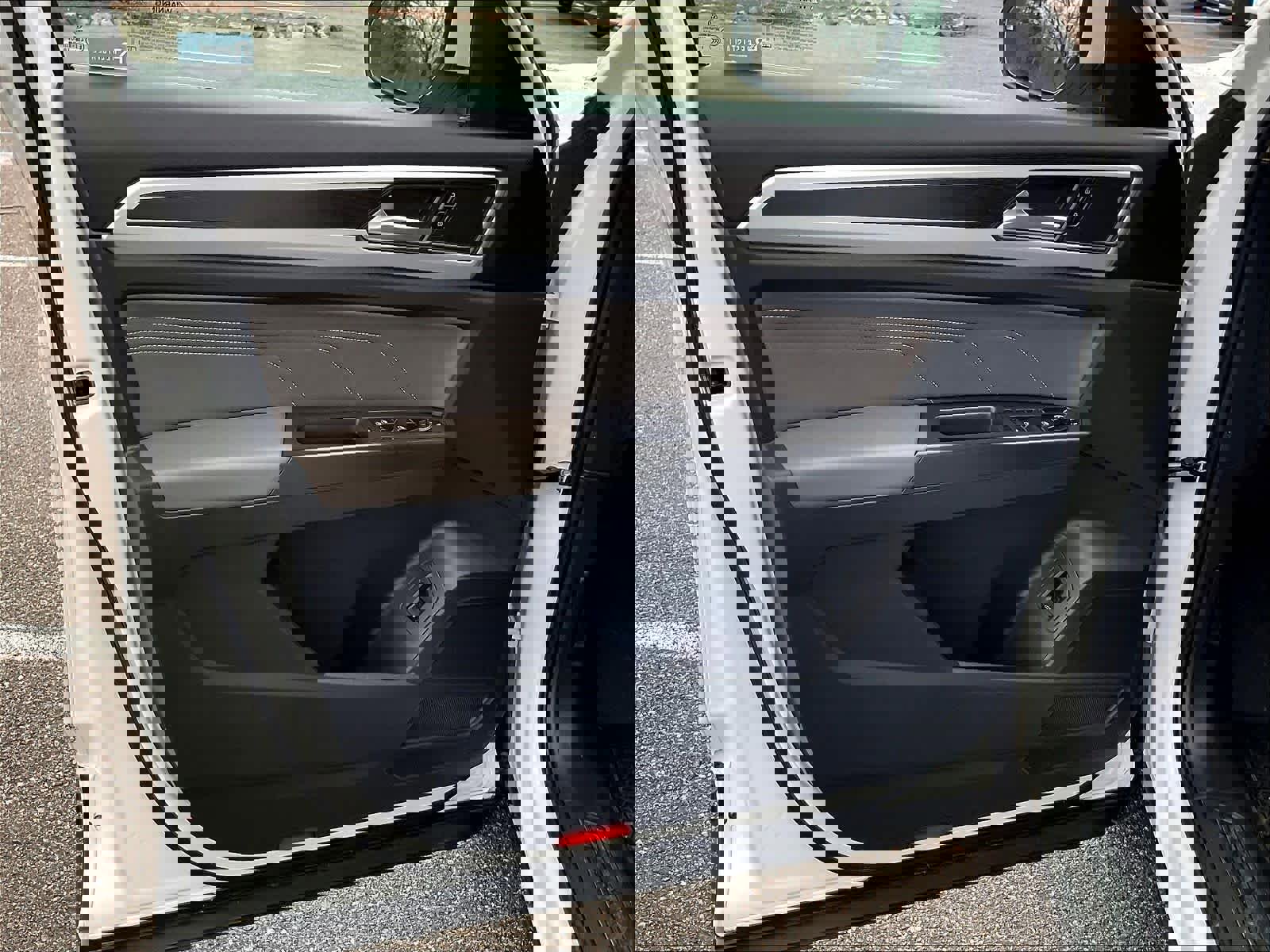 Used 2023 Volkswagen Atlas SE image 9