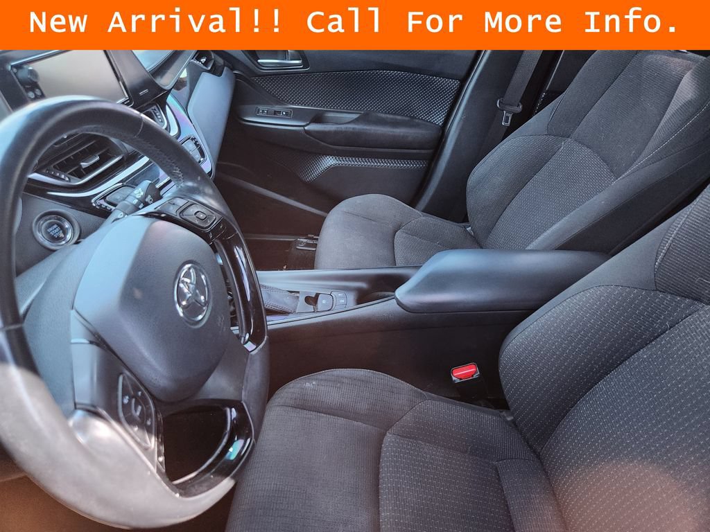 Used 2018 Toyota C-HR XLE FWD image 11