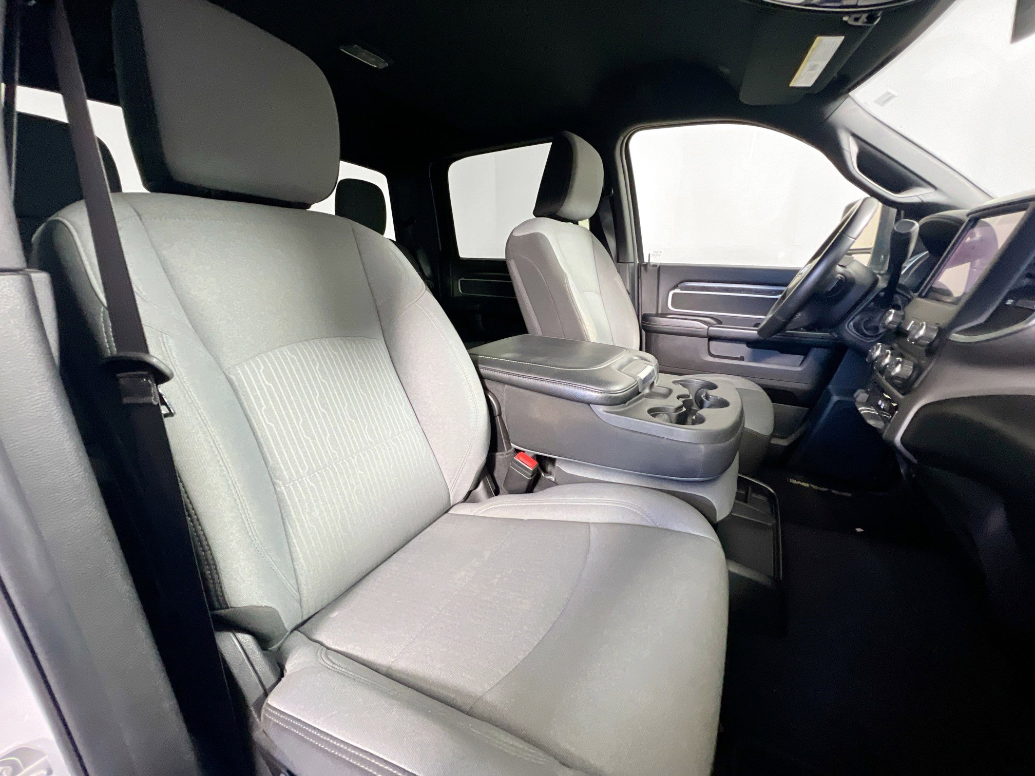 Used 2024 RAM 3500 Big Horn image 25