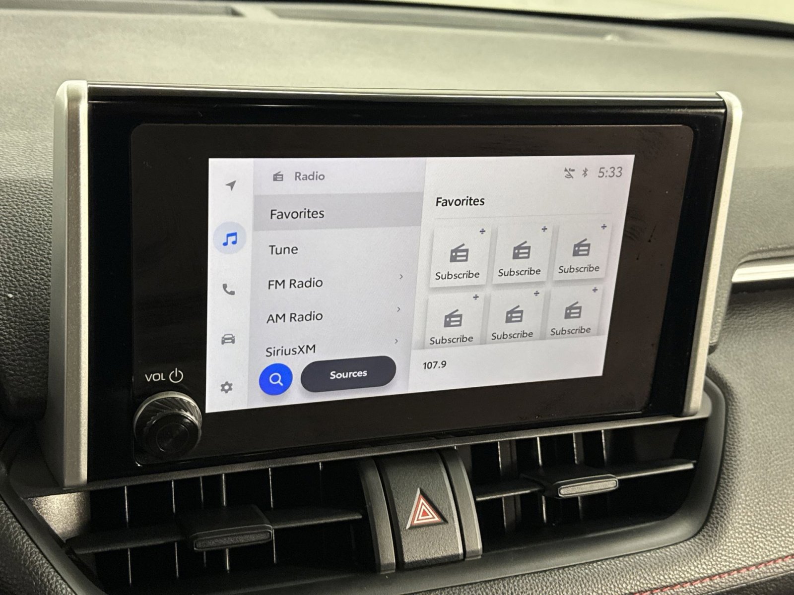 Used 2024 Toyota RAV4 SE image 22