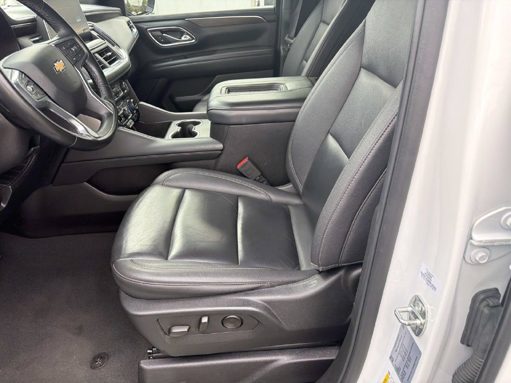 Used 2024 Chevrolet Suburban LT AWD/4WD image 22
