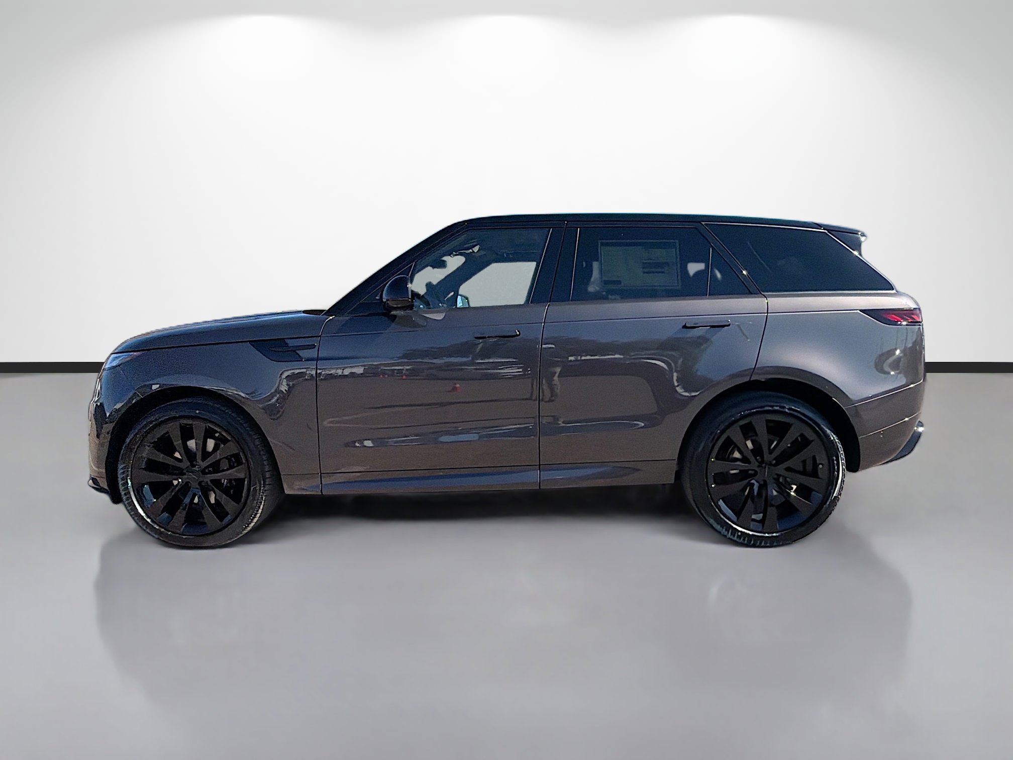 New 2026 Land Rover Range Rover Sport Dynamic SE image 2
