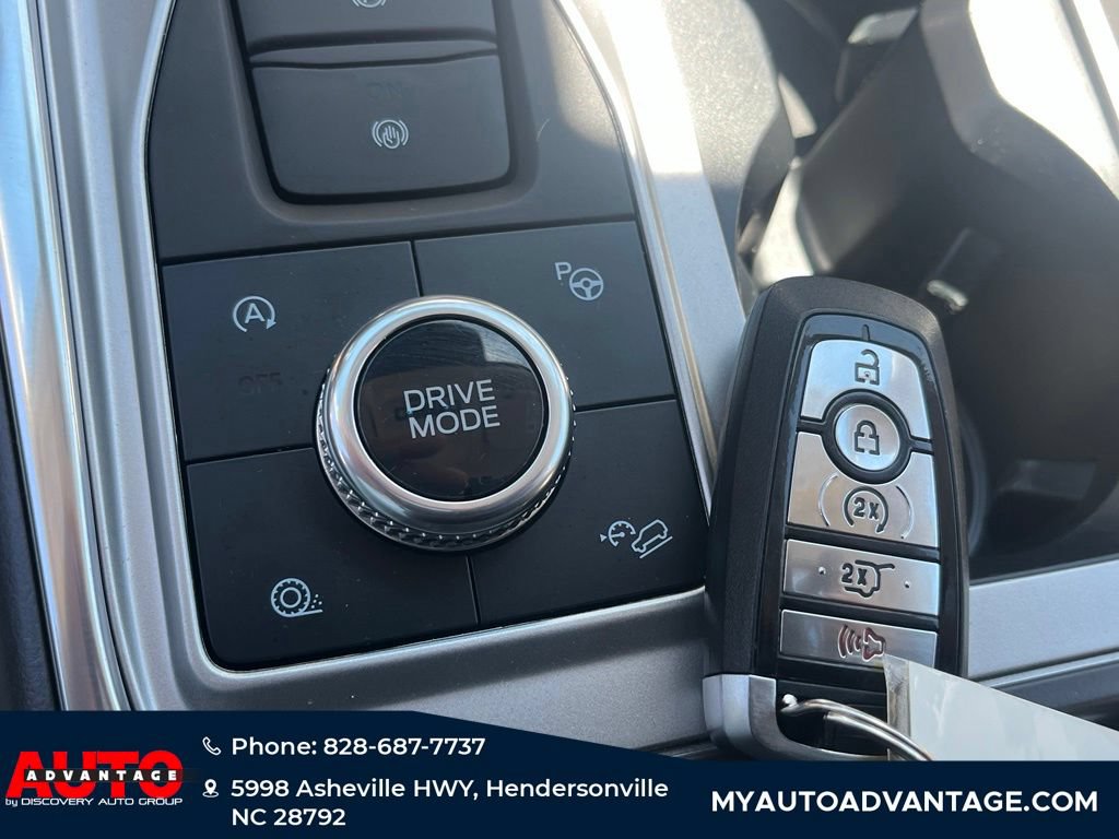 Used 2020 Ford Explorer Platinum w/ Premium Technology Package AWD/4WD image 21