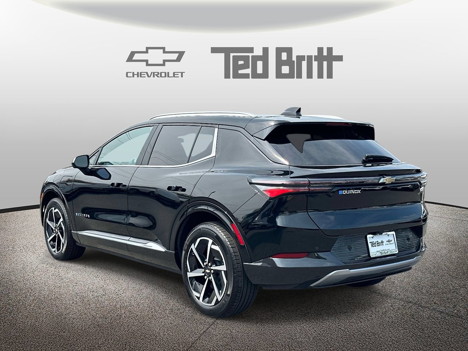 Certified 2024 Chevrolet Equinox EV LT FWD image 6