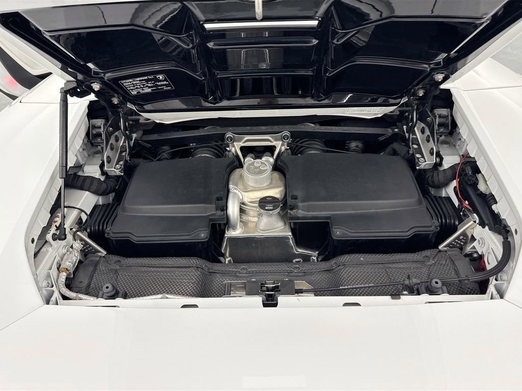 Used 2019 Lamborghini Huracan LP 580-2 image 30