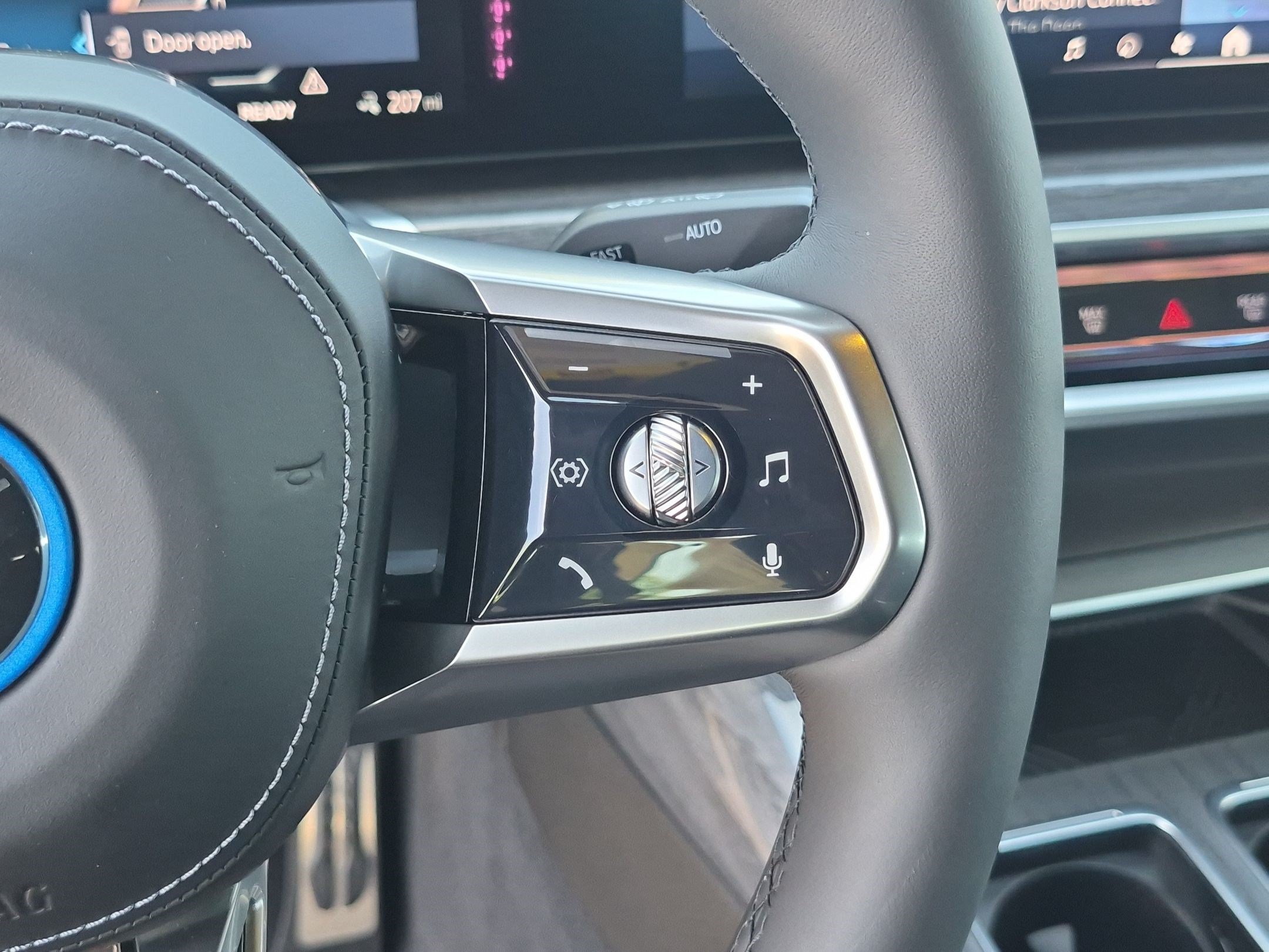 Used 2025 BMW i7 eDrive50 w/ M Sport Package RWD image 20
