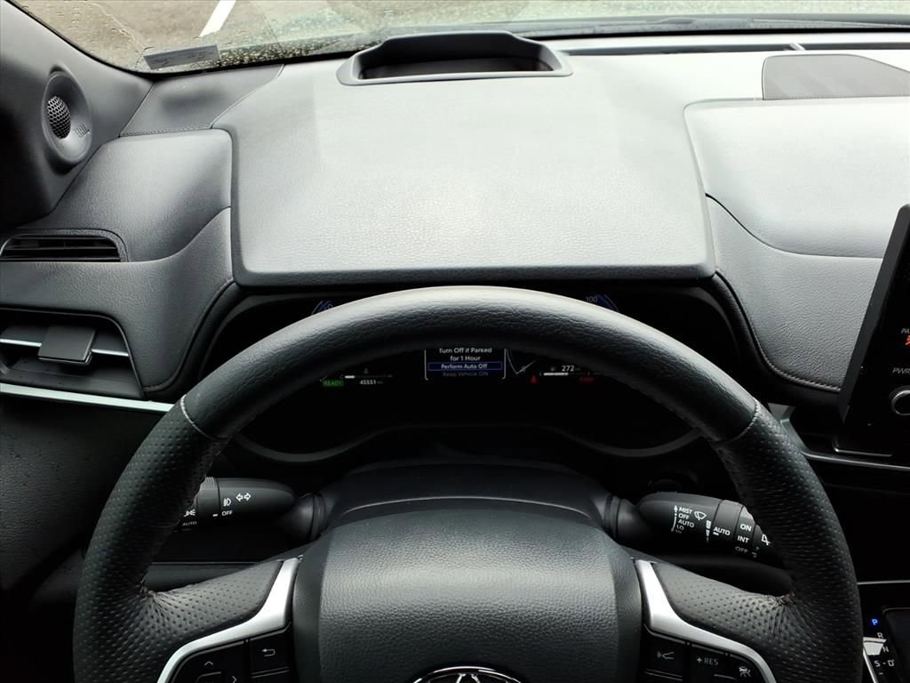 Certified 2025 Toyota Sienna Platinum image 17