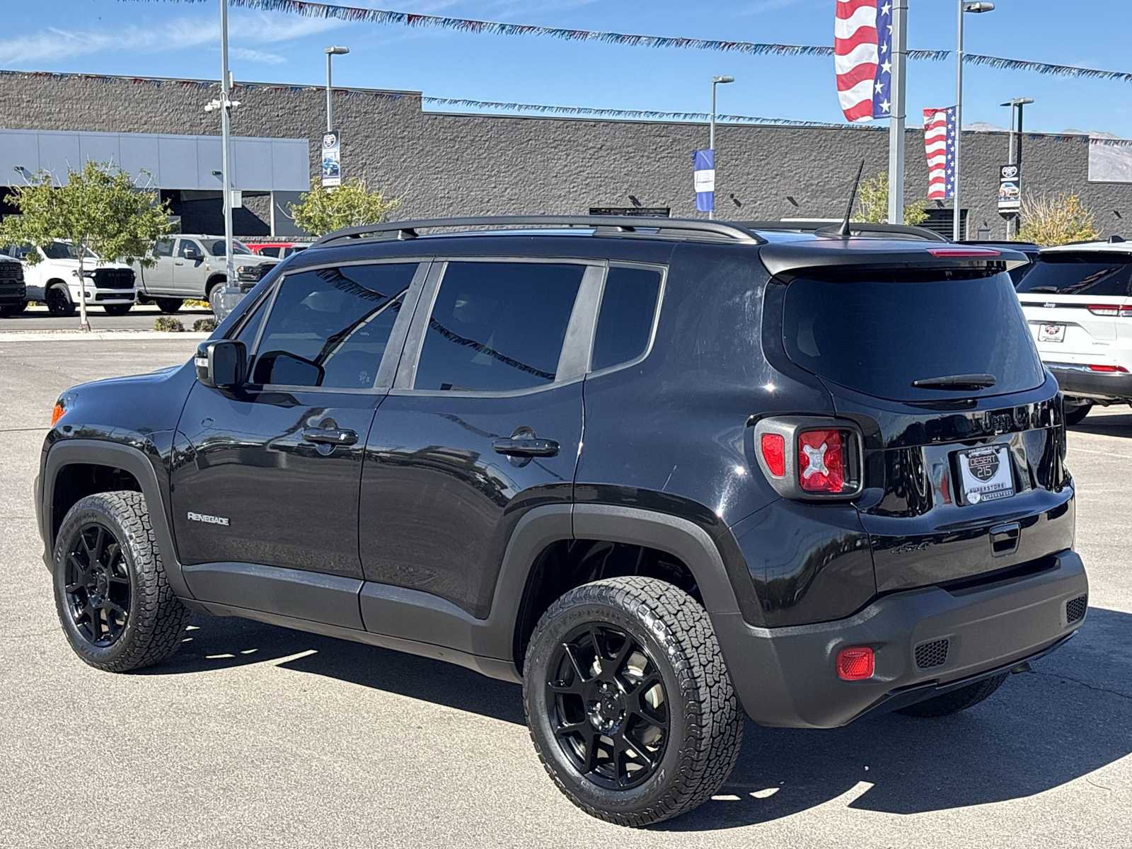 Used 2020 Jeep Renegade Altitude w/ UConnect 8.4 Nav Group image 7