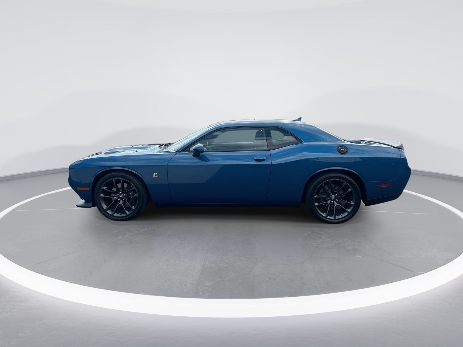 Used 2021 Dodge Challenger R/T Scat Pack RWD image 6