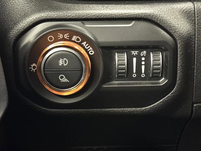 Used 2021 Jeep Gladiator Overland image 24